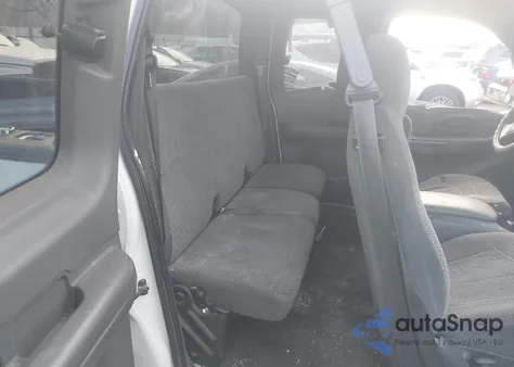 2000 Ford F-150 Work Series/Xl/Xlt z USA, uszkodzony, nr VIN 1FTZX1723YKA32005